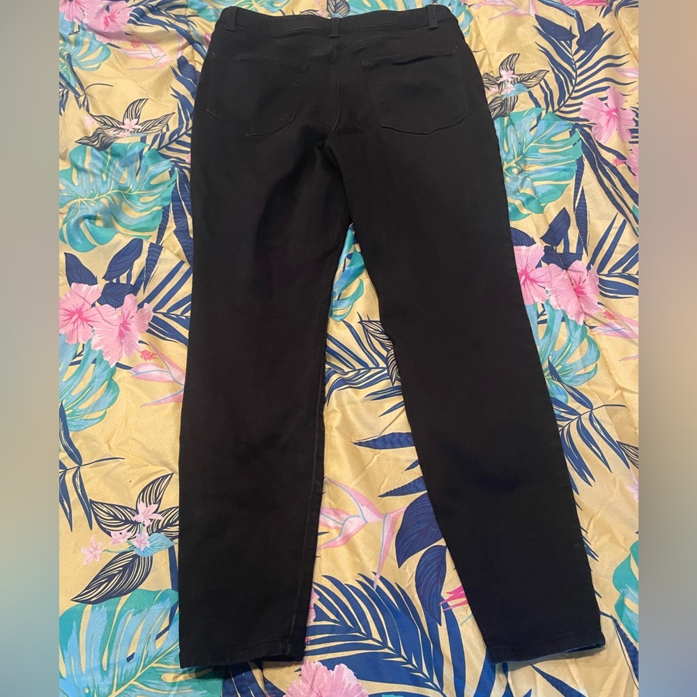 Woman’s size 11